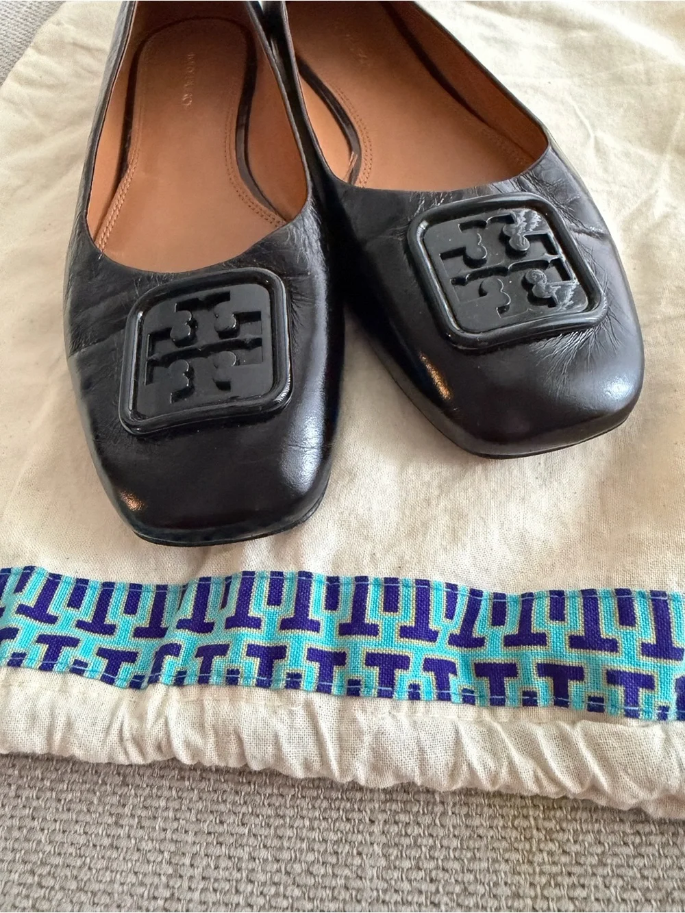 Tory Burch Georgia Black Leather Square-Toe Logo Flats